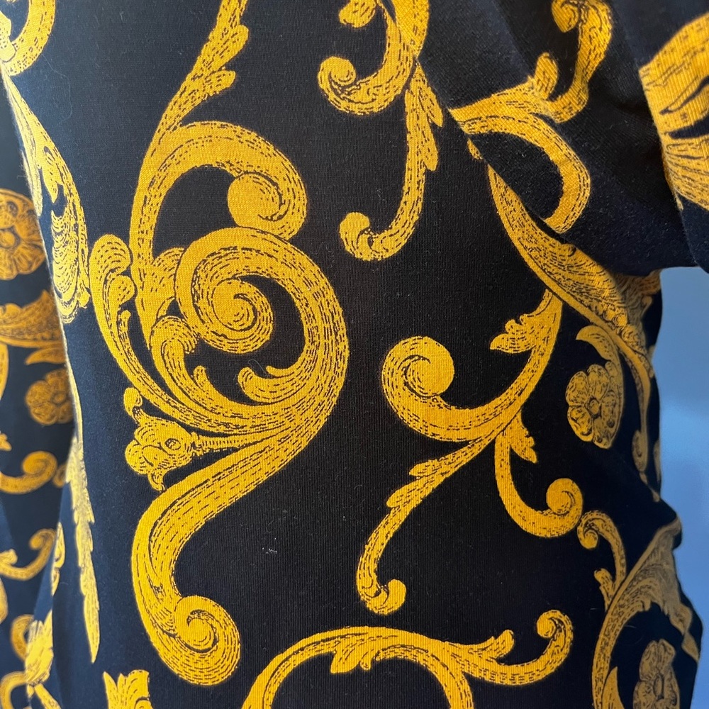 Guess Womans Off the Shoulder BodySuit!!! - Picture 6 of 12